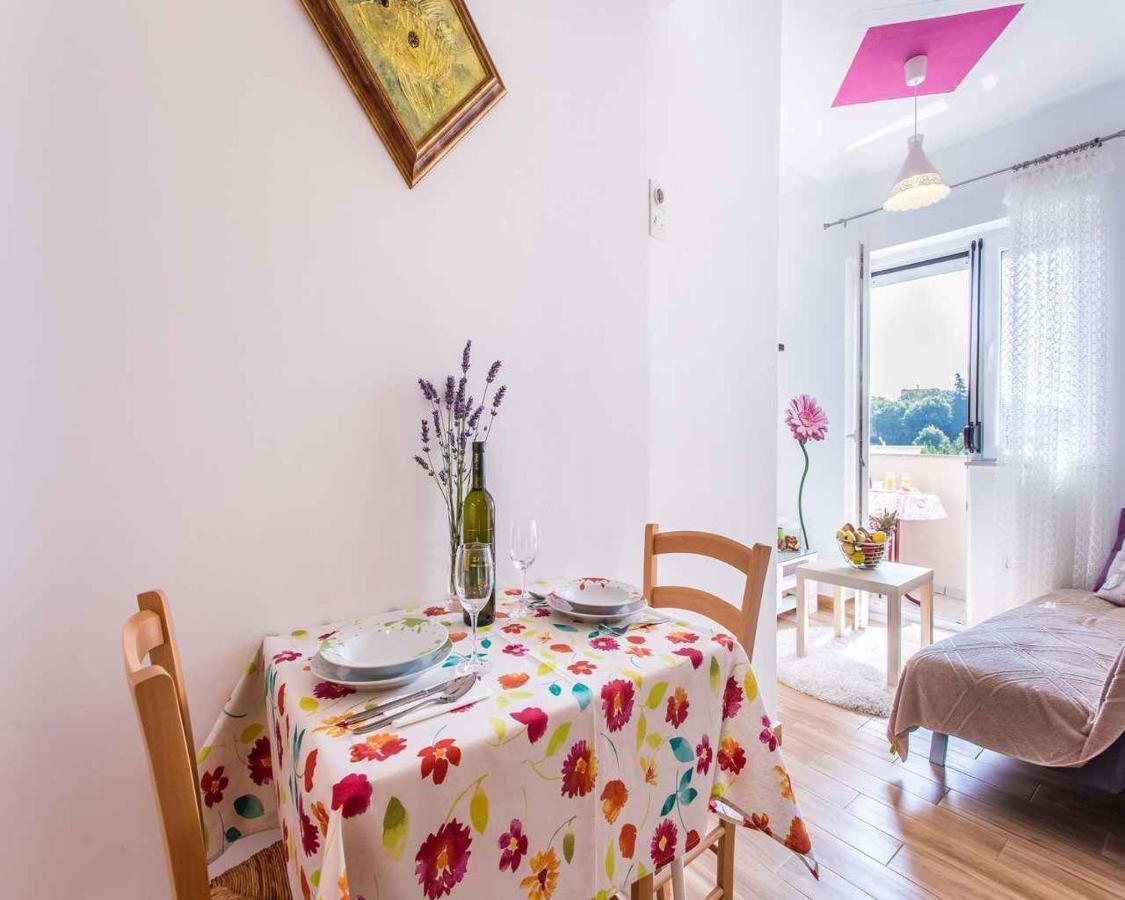Apartment In Vrbnik/Insel Krk 36873 ภายนอก รูปภาพ
