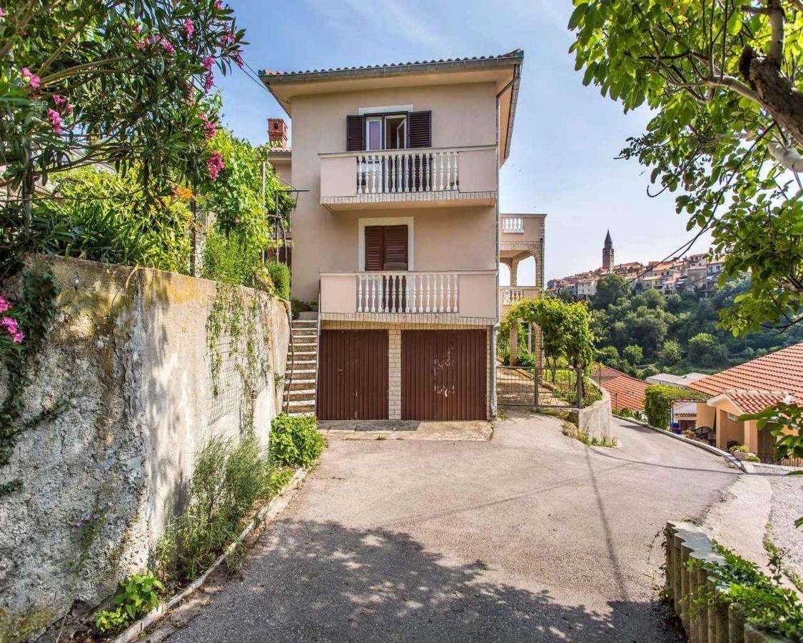 Apartment In Vrbnik/Insel Krk 36873 ภายนอก รูปภาพ
